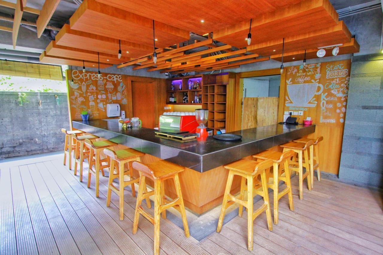 Swiss-Belexpress Kuta Legian Hotel Екстериор снимка