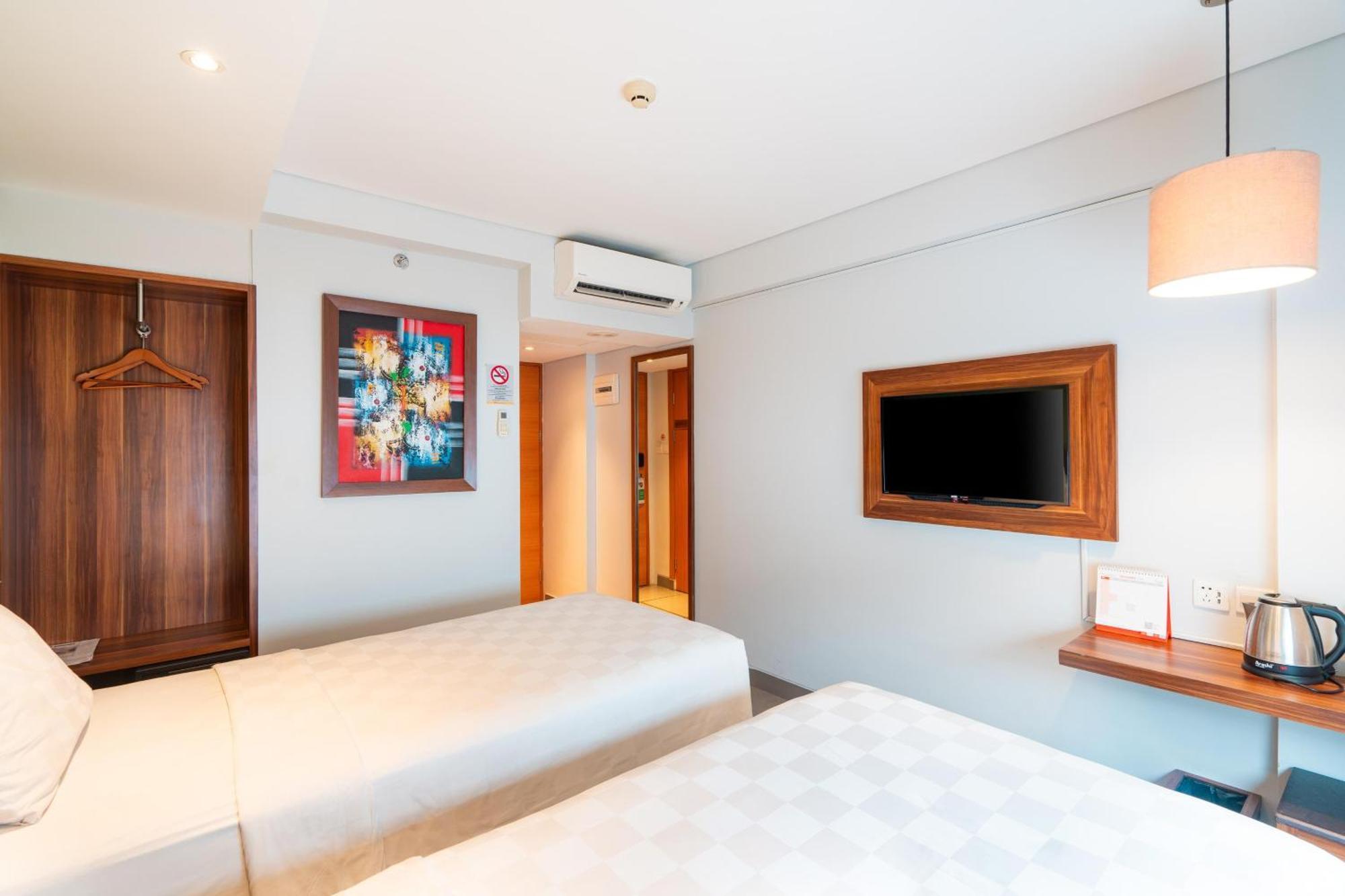 Swiss-Belexpress Kuta Legian Hotel Екстериор снимка